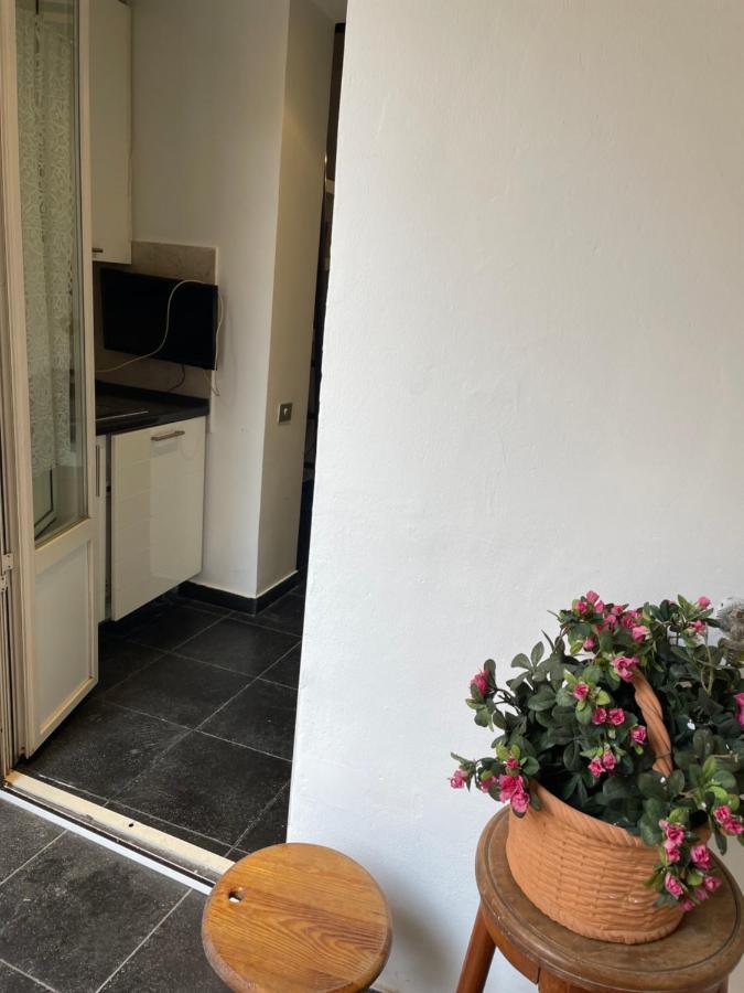 Elegant Apt-Typical Roman Palazzina Pz Alessandria Екстериор снимка