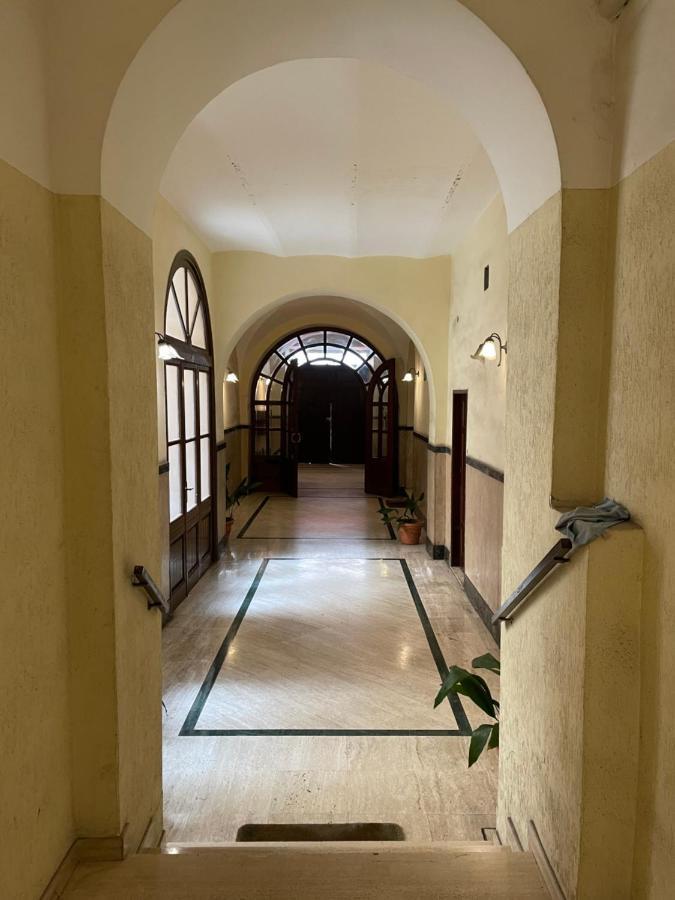 Elegant Apt-Typical Roman Palazzina Pz Alessandria Екстериор снимка