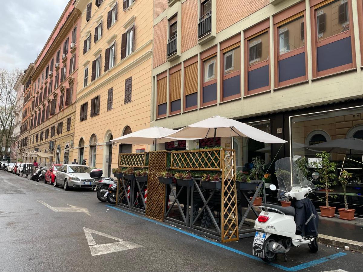 Elegant Apt-Typical Roman Palazzina Pz Alessandria Екстериор снимка