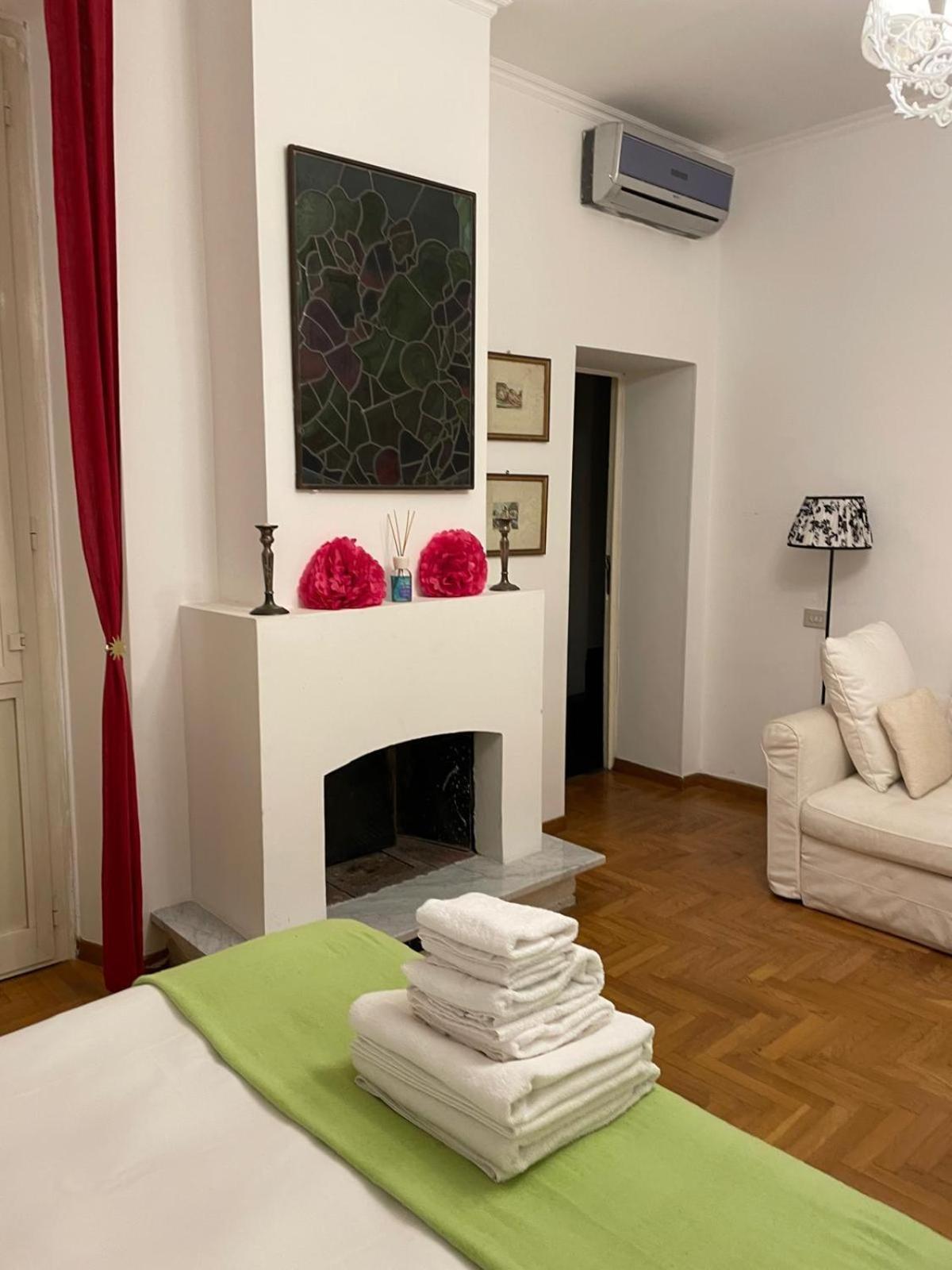 Elegant Apt-Typical Roman Palazzina Pz Alessandria Екстериор снимка